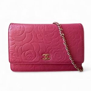Chanel WOC Camellia Wallet on Chain – Fuchsia Lambskin | Gold-Tone Hardware